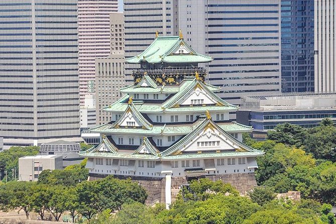 A Tour to Explore the Symbol of Osaka: Osaka Castle - Four hours means plenty of walking