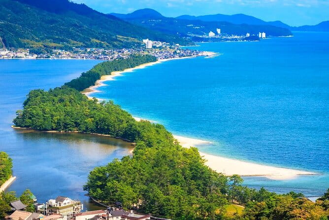 Amanohashidate & Ine Boathouse Full-Day Tour from Kyoto or Osaka - Chionji Temple and its fan-shaped fortunes