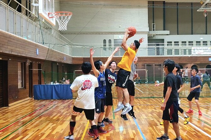 Basketball in Osaka with local players! - Meeting players, not just passing through