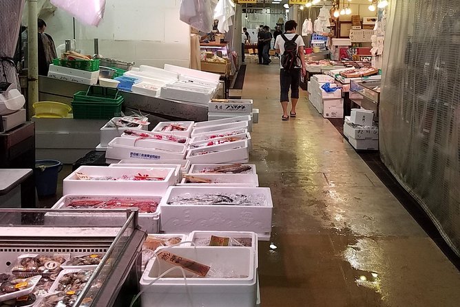 Deep Dive: Osaka Food Markets from Local to Luxurious! - Tsuruhashi gives the route a Korean influence