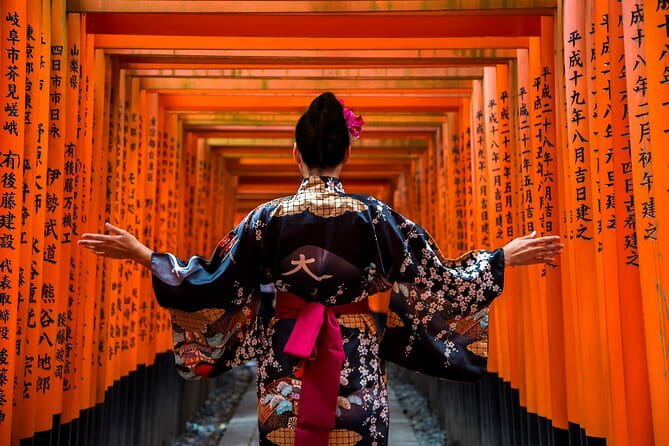 Discover Himeji, Kobe and Nara from Osaka - Three Kansai destinations, one long day