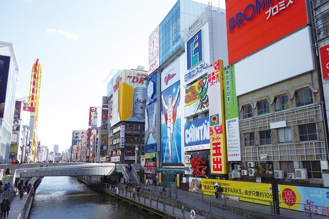 Full Day Guided Tour in Osaka by Van - Osaka Castle: a fortress with room to roam