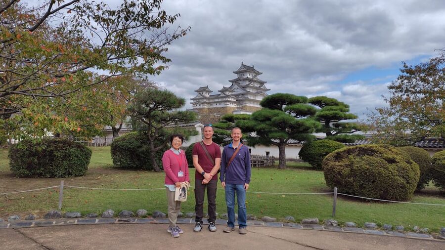 Himeji: Express Guided Tour of Himeji Castle in 90 Minutes - What a Private Guide Adds