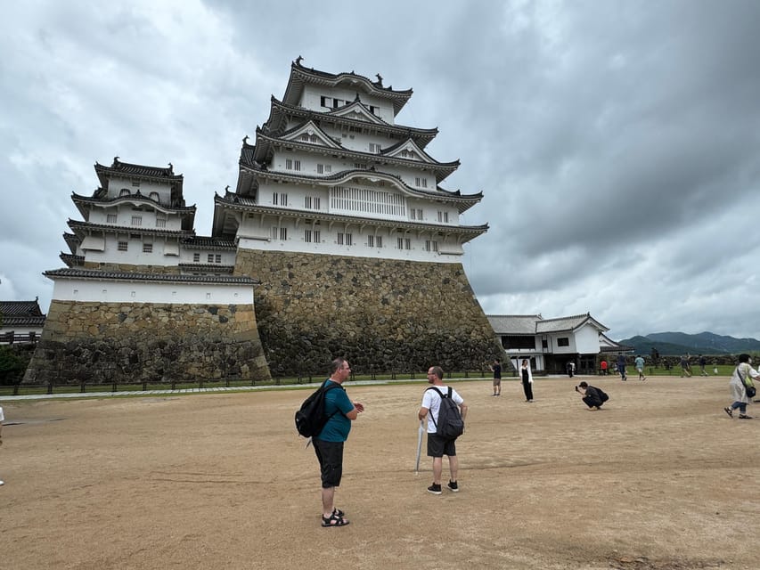 Himeji: Himeji Castle & Kokoen Garden 3.5-Hour Guided Tour - Weather, stairs, and the right fit