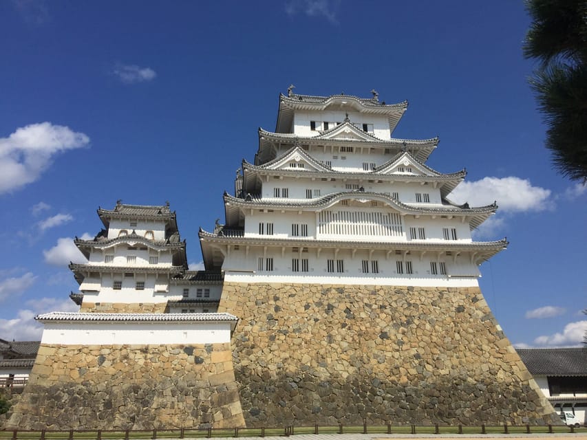 Himeji: Private Guide Tour of the Castle from Osaka or Kyoto - Inside the keep: history made easier to follow