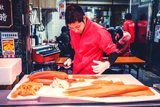 Kuromon Market Tour: All inclusive 6~8 Dishes & 3~4 samplings - Kuromon Market, with a guide to make sense of the stalls