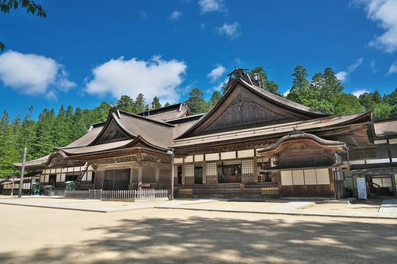 Mount Koya from Osaka: Cultural Small Group Day Tour - Leaving Osaka for a sacred mountain