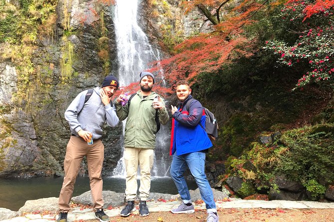 Nature Walk at Minoo Park, the Best Nature and Waterfall in Osaka - Pausing at Ryuanji Temple