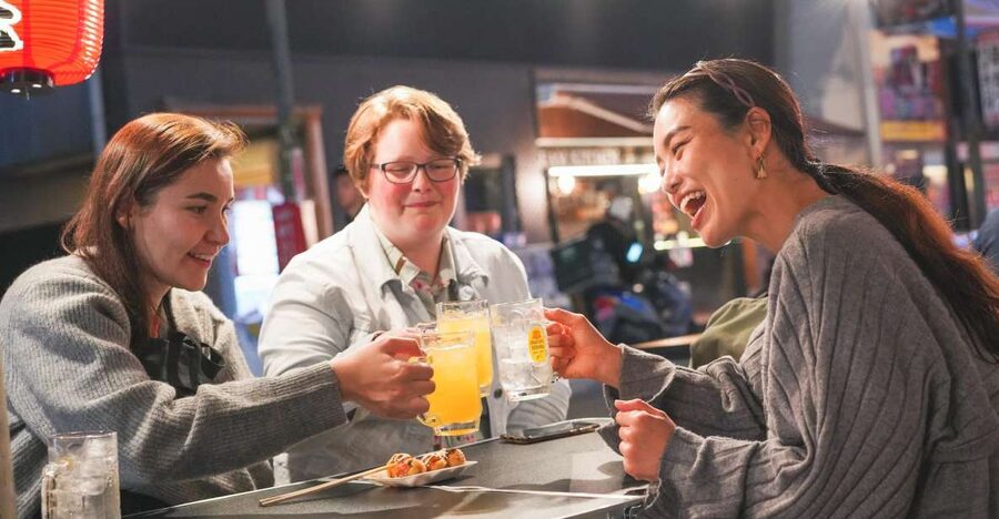 Osaka: Bar-Hopping Night Tour in Namba - At a glance