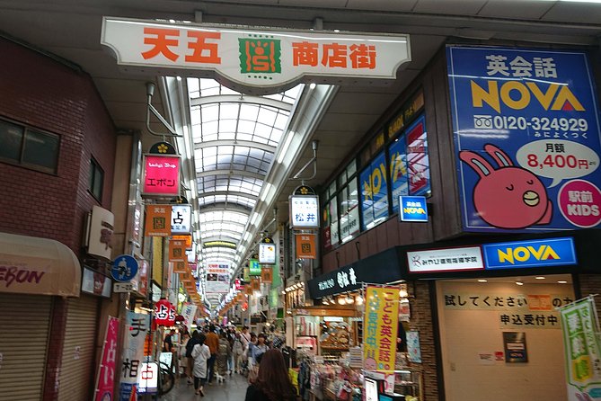 Osaka Castle & Dotonbori Lively One-Day Walking Tour - What the small group and guide add