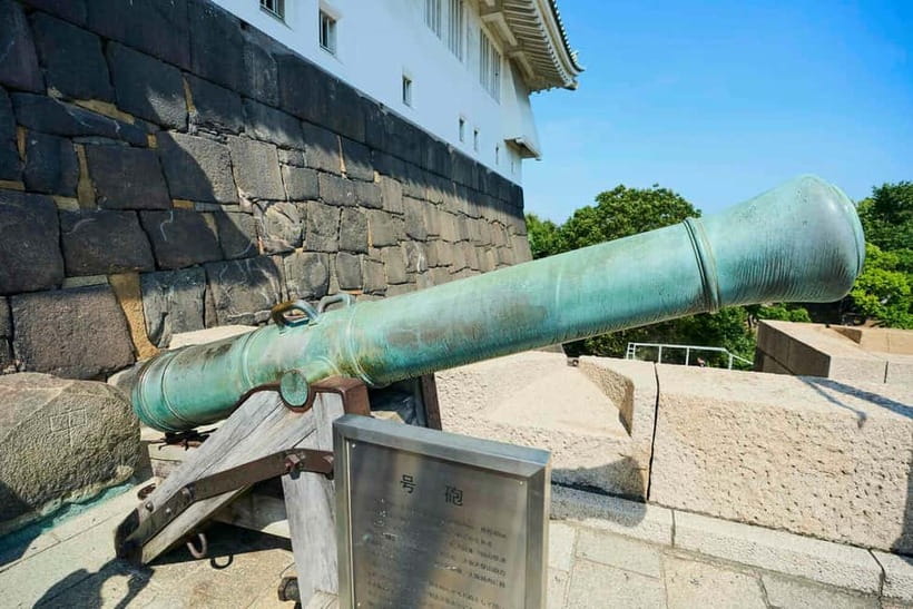 Osaka: Castle History Walking Tour / Castle Tower Admission - At a glance