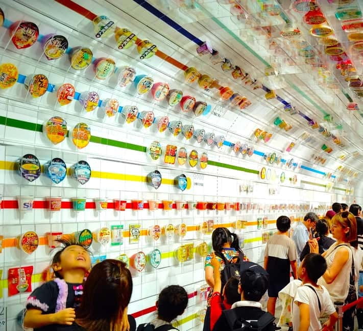 Osaka: Cup Noodles Museum Guided Tour (90 Minutes) - Making your own cup noodle