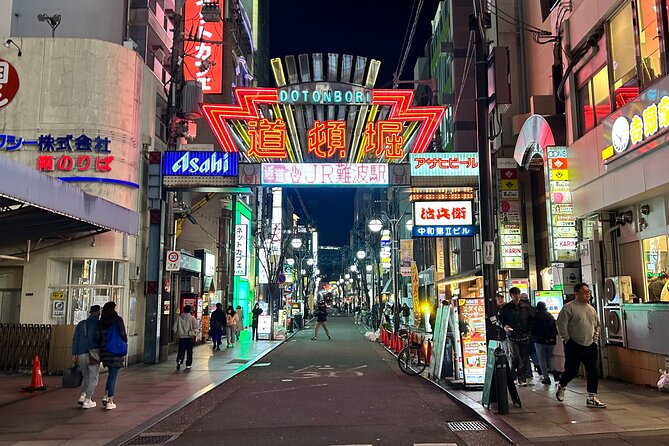 Osaka Delights: Traditional Japanese Food Tour - Kuromon Market sets the tone