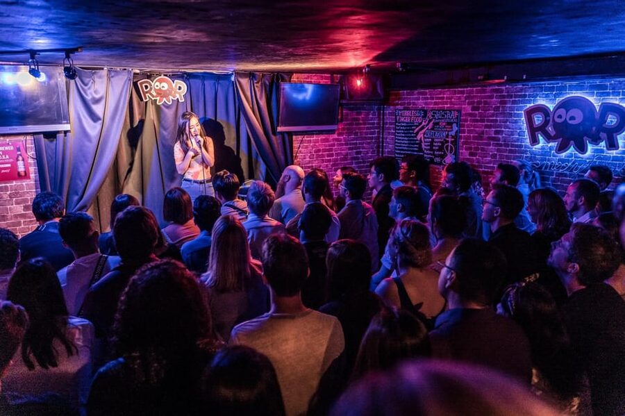 Osaka: English Stand Up Comedy Show at Osaka Comedy Club - The small-room atmosphere
