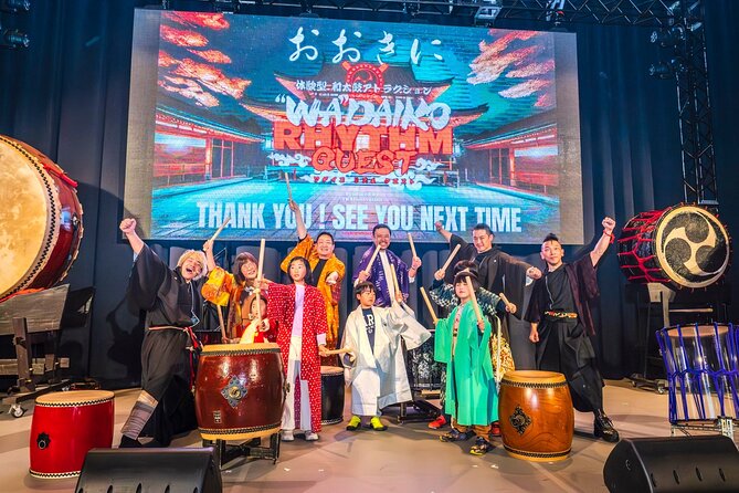 OSAKA:Feel the Power! Learn Taiko Drum from Professionals - A short lesson, then a costume and a show