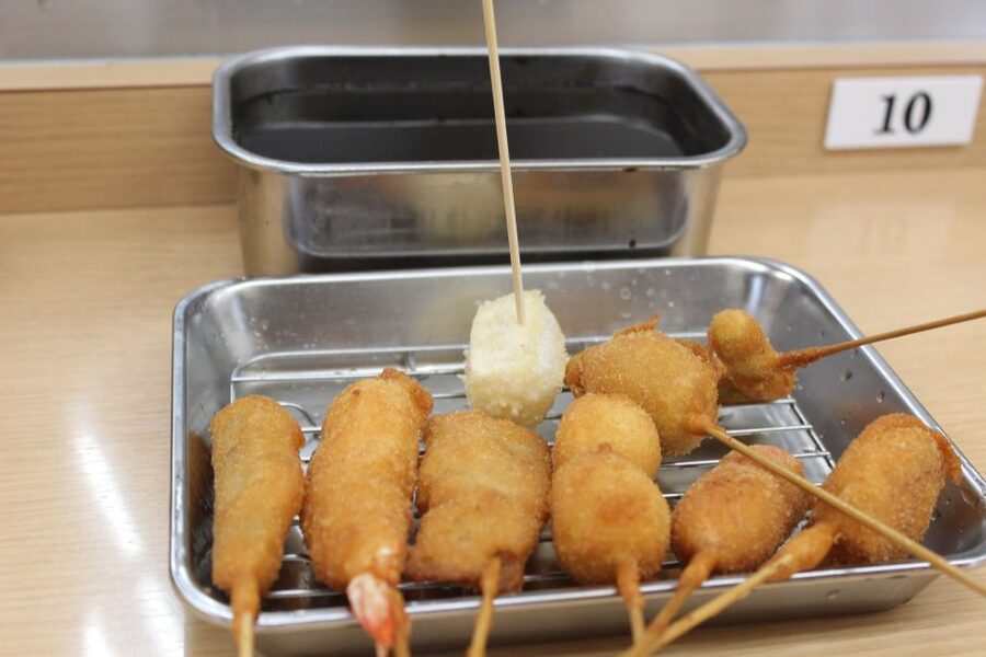 Osaka: Food Tour at Night with Tastings - Dotonbori after dark, with food and a local point of view