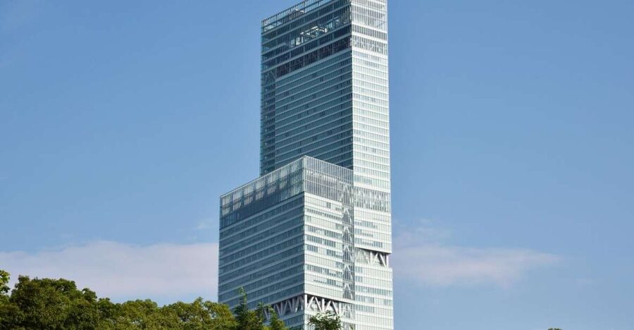 Osaka: Full-Day Sightseeing Tour by Private Vehicle - A city tour with room for history and appetite