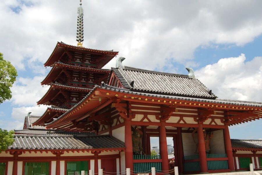 Osaka: Full-Day Sightseeing Tour by Private Vehicle - Osaka Castle: a grand first look