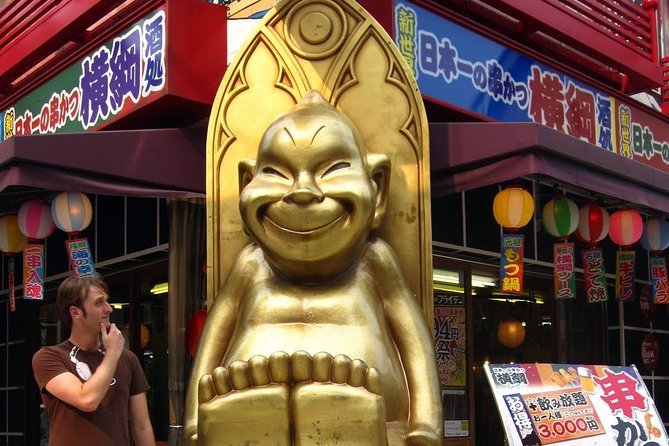 Osaka Highlights: 4-Hour Walking Tour with Castle - Osaka Castle’s park is the main event