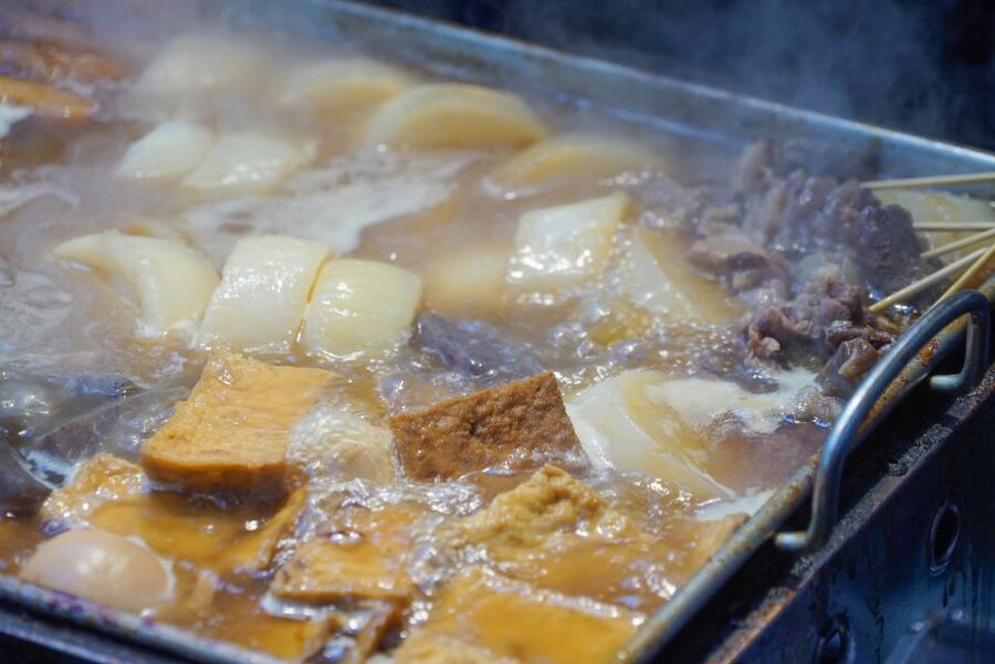 Osaka: Kuromon Market Food Walking Tour (6 stops, 6 tastes) - A guided walk through the stalls