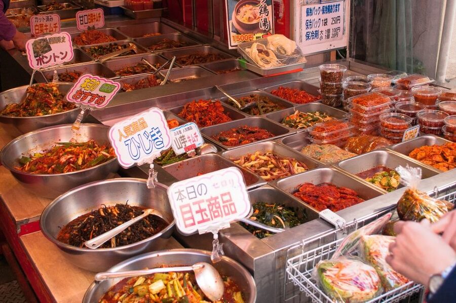 Osaka: Main Sights and Hidden Spots Guided Walking Tour - A four-hour route from castle park to Dotonbori
