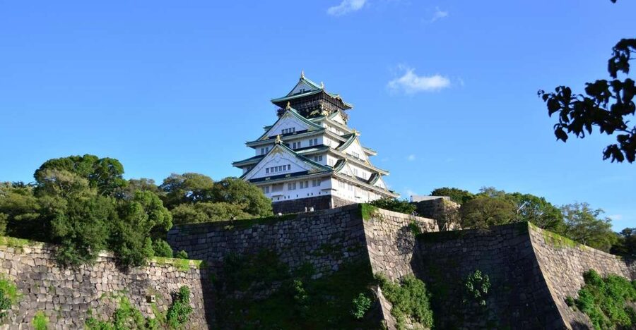 Osaka: Main Sights and Hidden Spots Guided Walking Tour - Harukas: a view, then a food hall