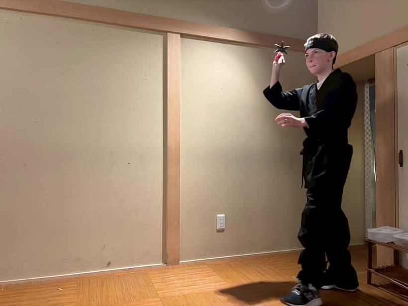 Osaka: Ninja Experience Cafe in Dotonbori - From Dotonbori to the fourth-floor dojo