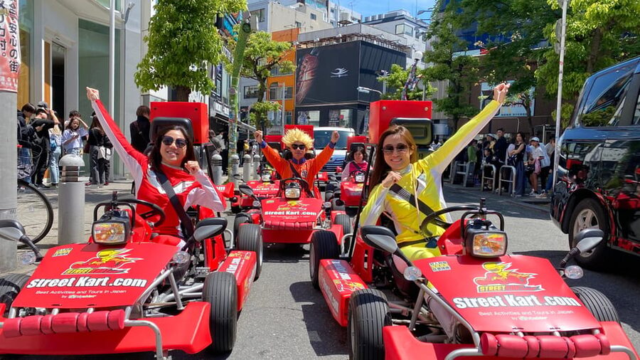 Osaka: Original Street Kart Experience (1 Hr) - Costumes, waves and city lights