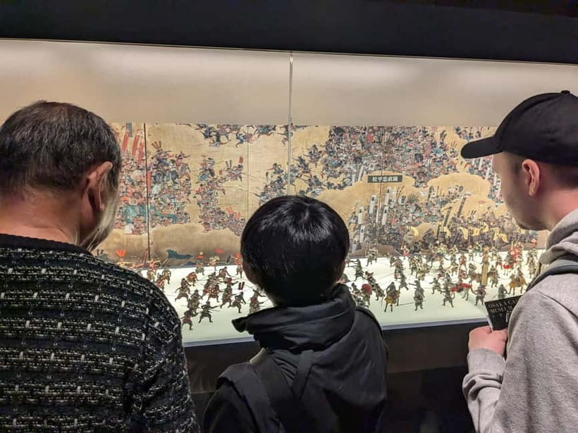 Osaka: Osaka Castle Guided Tour with Local Guide - Inside the keep, floor by floor