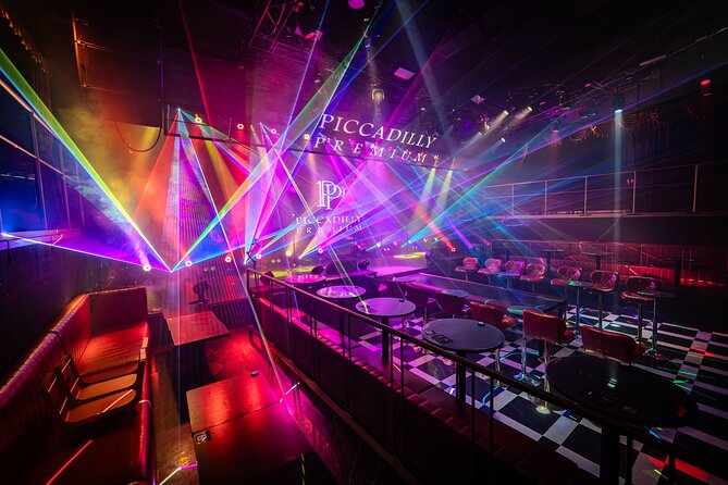 Osaka: PICCADILLY PREMIUM DINNER SHOW&NIGHTCLUB with Tasting - Seating, service, and the shape of the evening