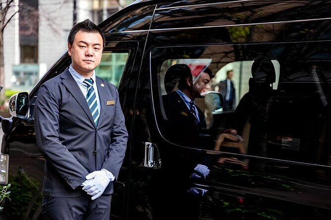 Osaka : Private One-way Transfers to/from Kansai Airport(KIX) - The KIX ride that saves you a luggage-and-train puzzle