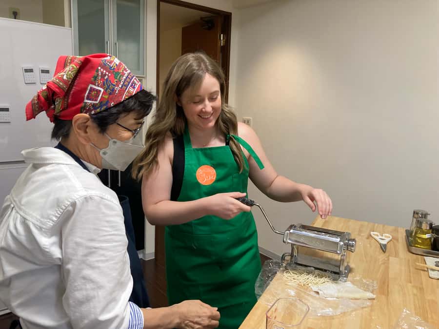 Osaka: Ramen and Gyoza Cooking Class in Dotonbori - Who should book this Osaka cooking class