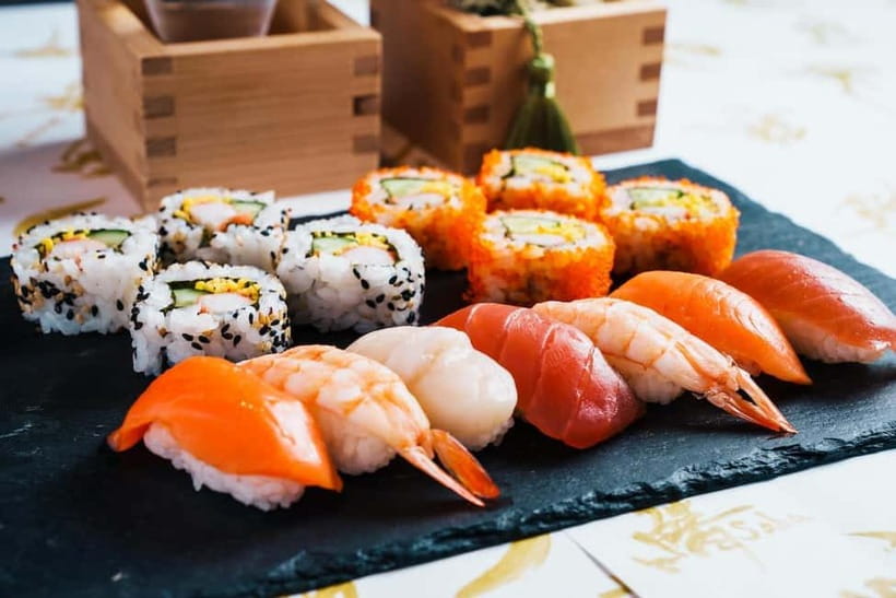 Osaka: Roll and Authentic Sushi Making Class in Dotonbori - Eating What You Have Made