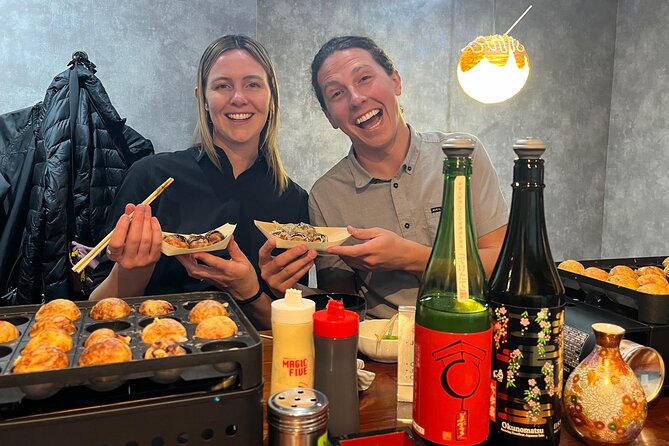 Osaka Sake Tasting & Takoyaki Cooking Experience - Takoyaki and sake, in one small Osaka class