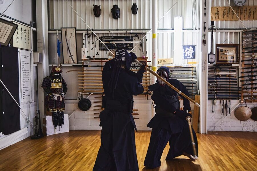 Osaka: Samurai Training Experience KENDO in Osaka - Getting dressed for the dojo