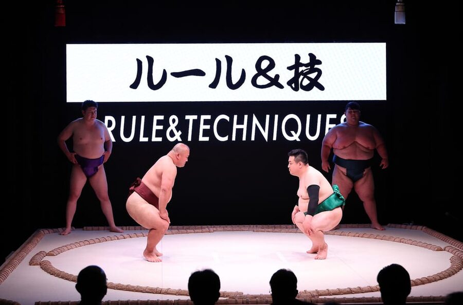 Osaka: Sumo Stage Show with Bento or Snack + Fight & Photo - The evening begins before the ring action