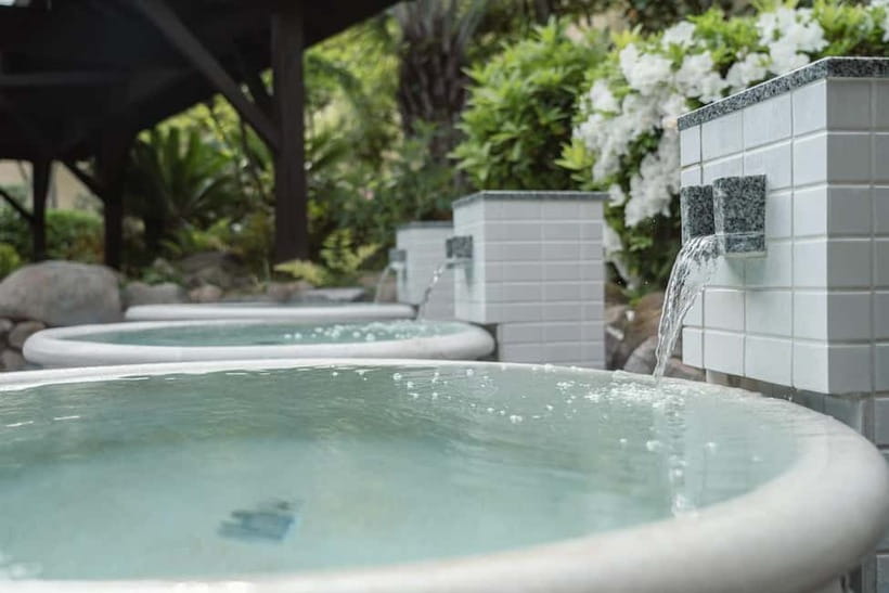 Osaka: Tennen Onsen Naniwa-no-Yu, the famous hot spring spa - How to plan around the water and heat