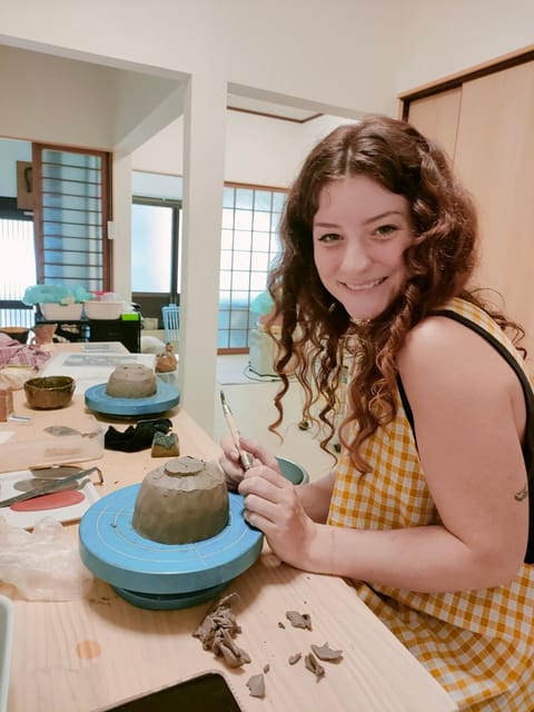 Osaka: Traditional Japanese Ceramics Private Experience - Choose a sake set, sushi set or chawan