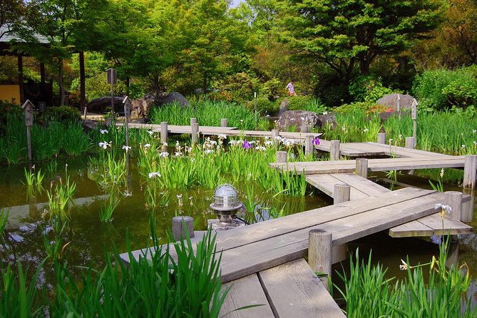 Private Car Full Day Tour of Osaka Temples, Gardens and Kofun Tombs - Shitennoji: Buddhist history and a garden option
