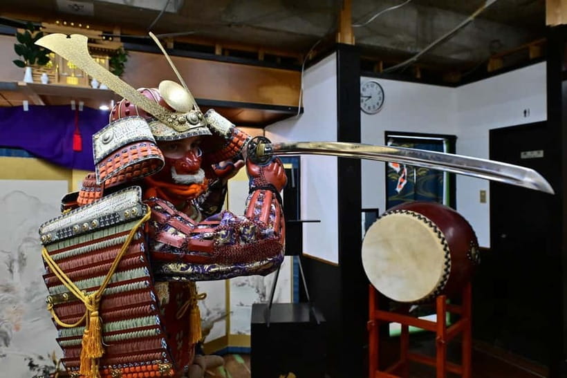 Samurai Armor & Sword experience with phot near Osaka Castle - What $106 buys you