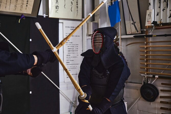 Samurai Training Experience KENDO in Osaka - Get fitted in Kendo uniform and protective armor