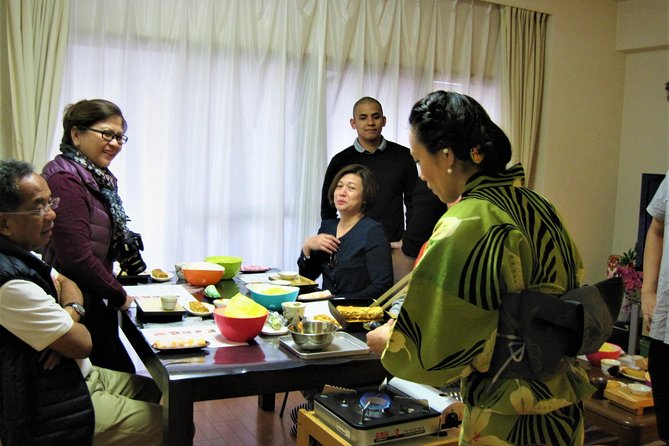 Sushi and Japnese foods cooking class in Osaka - Learning to handle sushi rice, nori, and fillings
