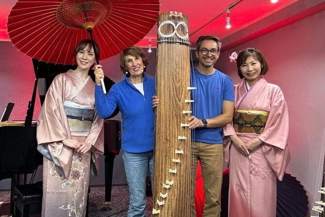 Traditional Japanese Music show & Experience Tour in Osaka - A short concert, then a turn with the instruments