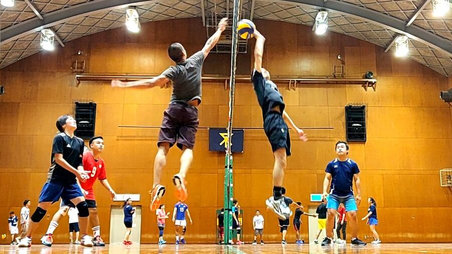 Volleyball in Osaka, Kobe & Kyoto with locals! - Who should book this volleyball session