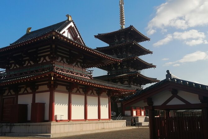 Walking Tour of Osaka's 5 Must-See Sights, with Ramen for Lunch - Shinsekai brings the city down to street level